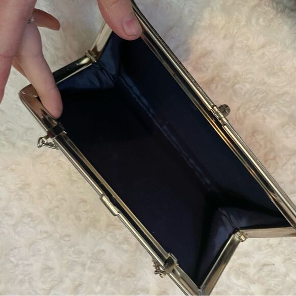 Vintage 1960s Silver Leather Clutch Convertible Handbag - Picture 2 of 8